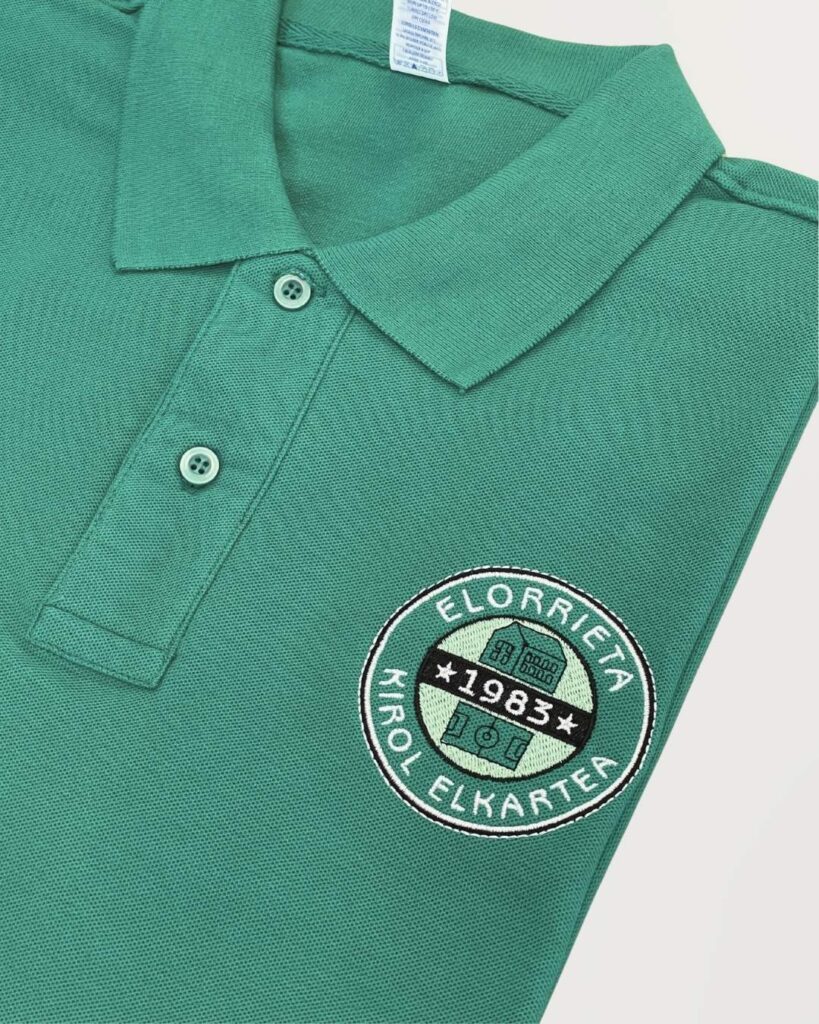 Polos bordados personalizados con el escudo del elorrieta kirol elkartea